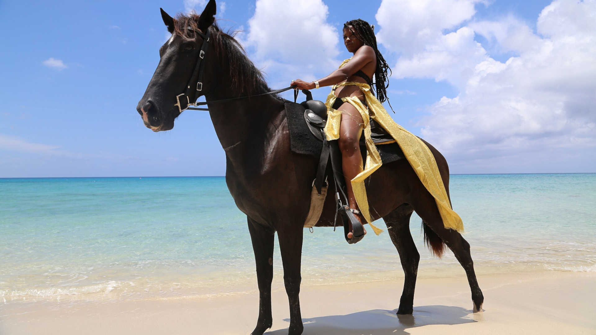 villa-zanzibar-horseback-riding-on-zanzibar
